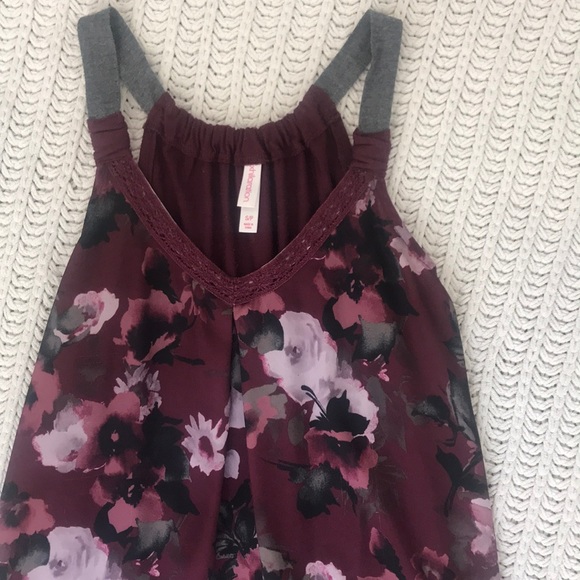 Floral tank top - Picture 2 of 2